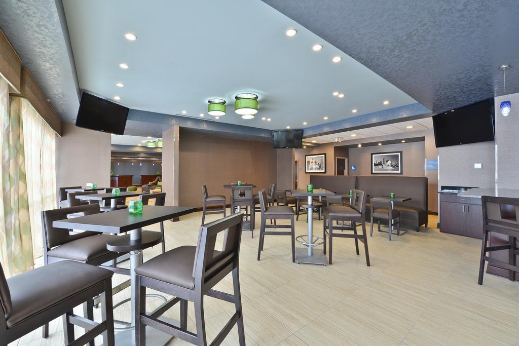 Wyndham Garden Elk Grove Village - O'Hare Exterior foto